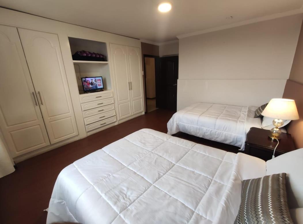 Hospedaje En Quito Norte, Apartamento & Suite Independientes Extérieur photo